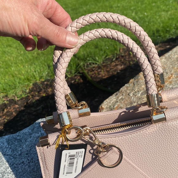 NWT Bebe Fabiola, top handle Crossbody in mauve - Picture 5 of 12